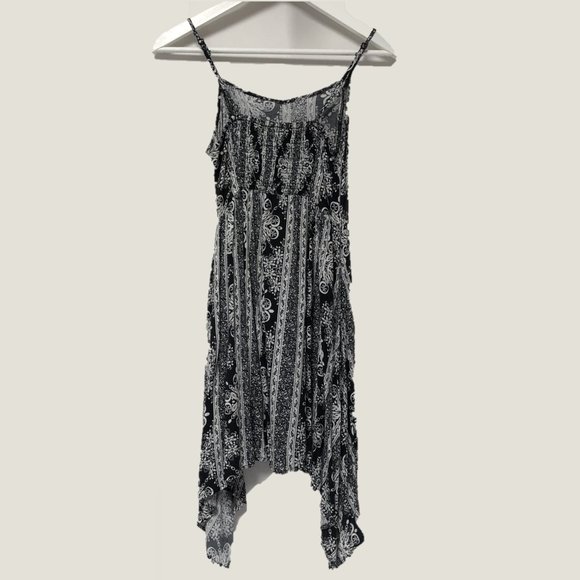 H&M Asymmetrical Black & White Paisley Dress with Adjustable Spaghetti Straps - Picture 2 of 13